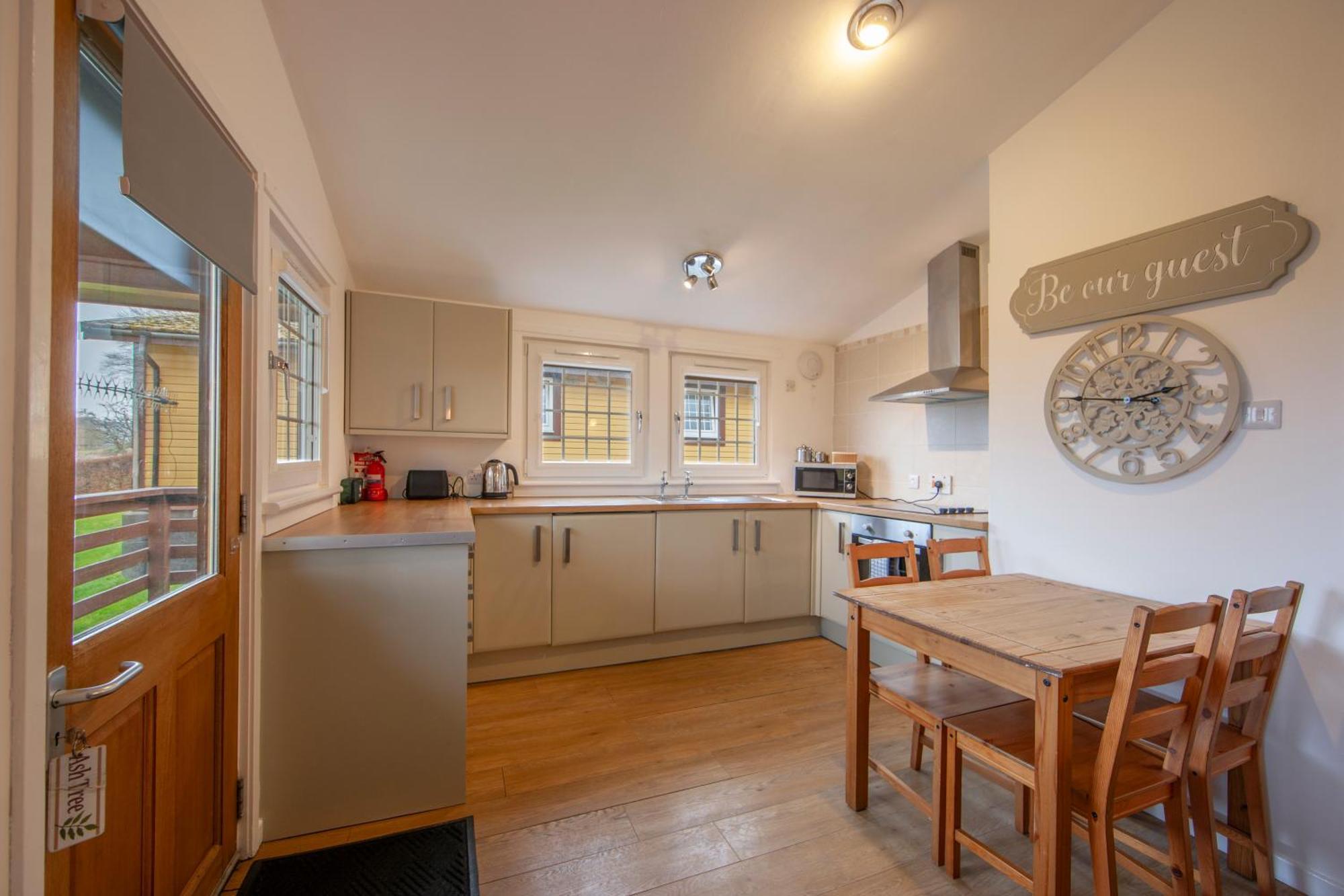 Appin Holiday Homes -Caravans, Lodges, Shepherds Hut And Train Carriage Stays Exterior foto
